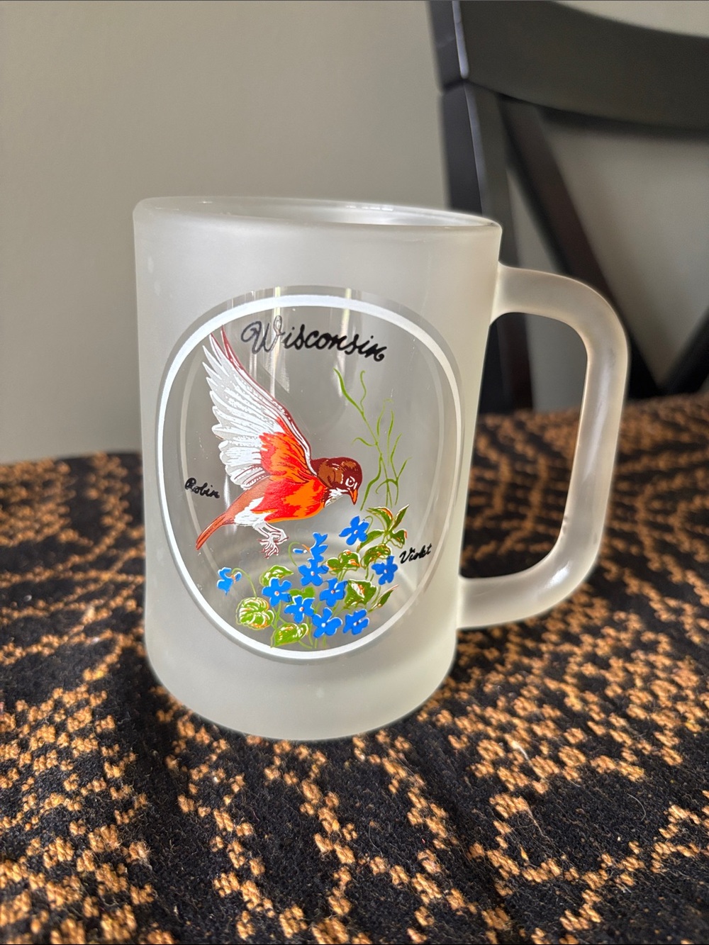 VTG • ‘Wisconsin’ frosted glass featuring: State Bird and Flower.